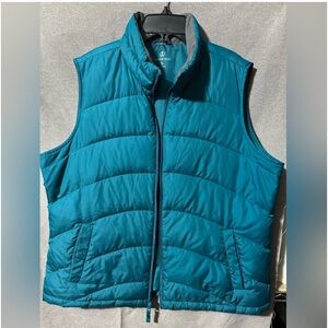 Lands end sleeveless jacket